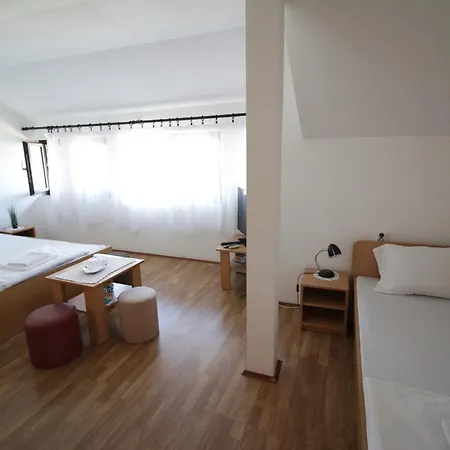 Jankovic 3* Donji Milanovac